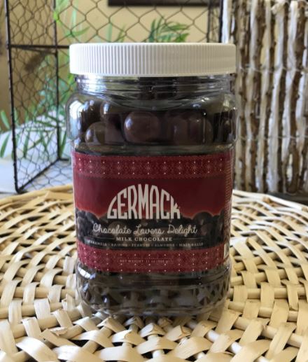 Picture Chocolate Lovers Delight Jar (Chocolate: Caramels, Raisins, Peanuts, Almonds, Malted Balls) 21oz 