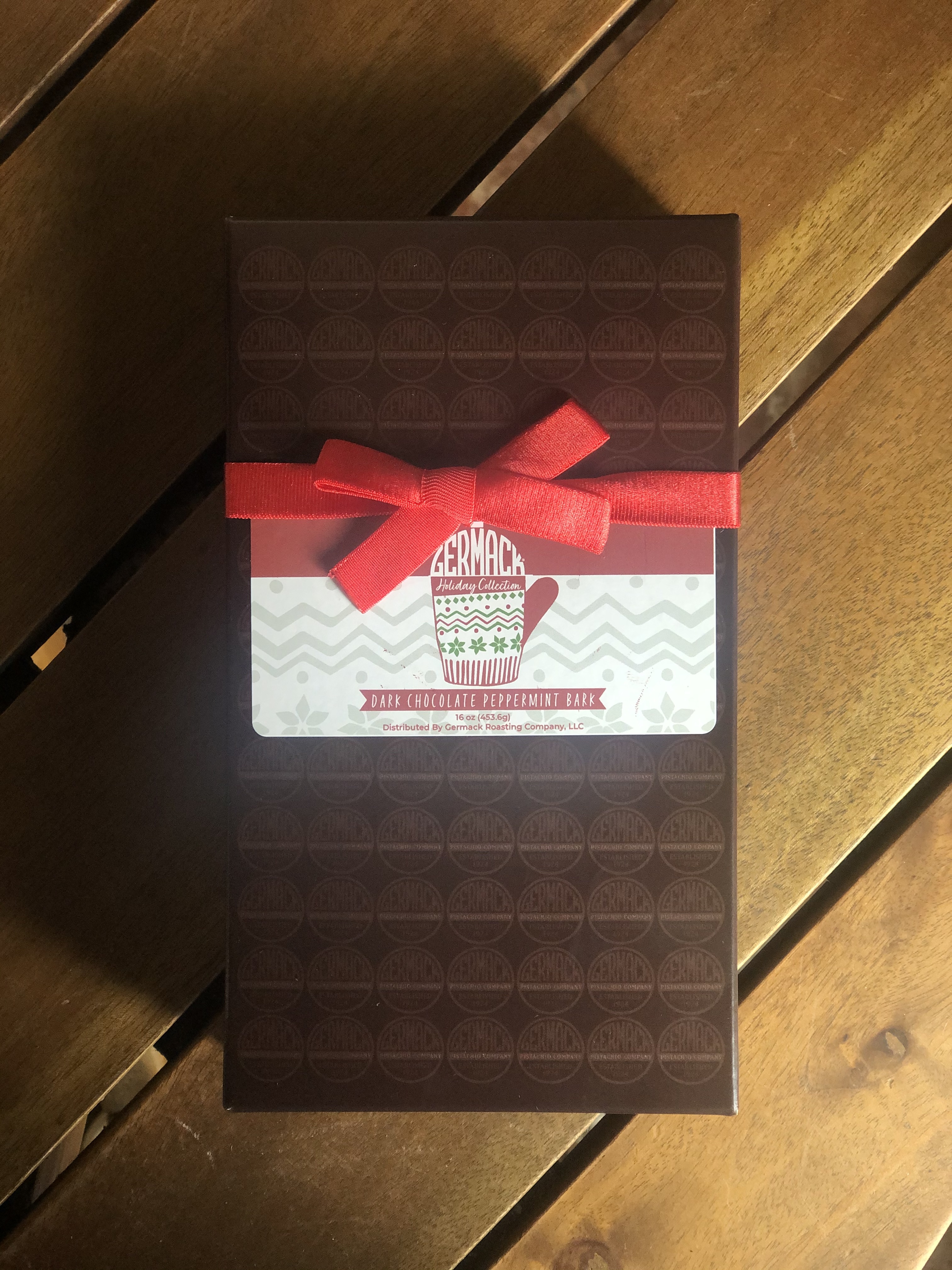 Picture Dark Chocolate Peppermint Bark - 16oz box